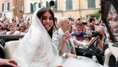 Photo of ევრო-2020-ზე იტალიის გამარჯვების გოლის ავტორი ბერნადესკი დაქორწინდა და ჯვრისწერაზე უამრავი ფანი „დაესხა“ თავს (ვიდეო)