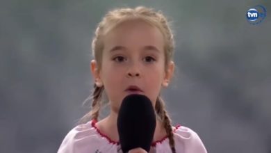 Photo of 7 წლის გოგონამ, რომელიც ბუნკერში სიმღერით ხალხს ართობდა, პოლონეთის დიდ სცენაზე უკრაინის ჰიმნი იმღერა (ვიდეო)