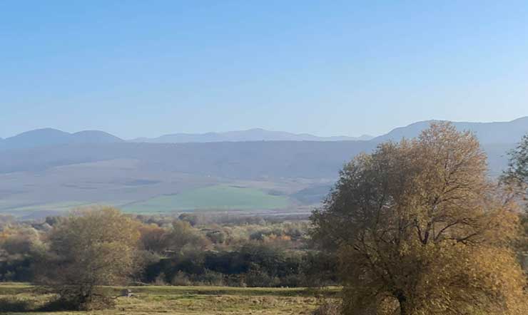 შემოდგომის ბოლო დღეები თბილი და მშრალია, სინოპტიკოსთა პროგნოზით, პირველ დეკემბრამდე სითბო და უნალექო ამინდი შენარჩუნდება.