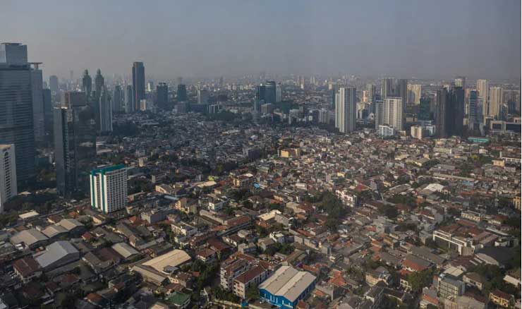 ჯაკარტა (ინდონეზიის დედაქალაქი) პირველ ადგილზეა მსოფლიოში მოსახლეობის რაოდენობით - 41,9 მლნ, გაეროს 2025 წლის ანგარიშის მიხედვით; მეორეზე დაკაა, მესამეზე - ტოკიო.